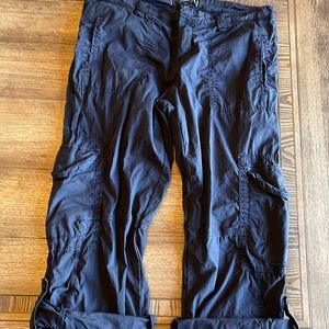 Sanctuary Capri cargo pants Black size 27 Womens